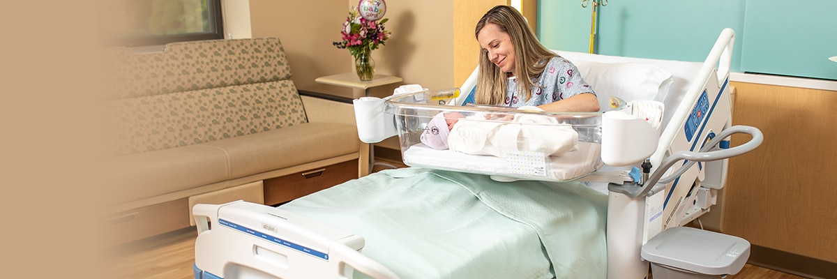 Halo Bassinest Swivel Sleeper Hospital Series for Maternal Infant